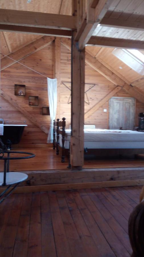 Au cœur de saint Agrève - Chambres d'hôtes Extérieur photo