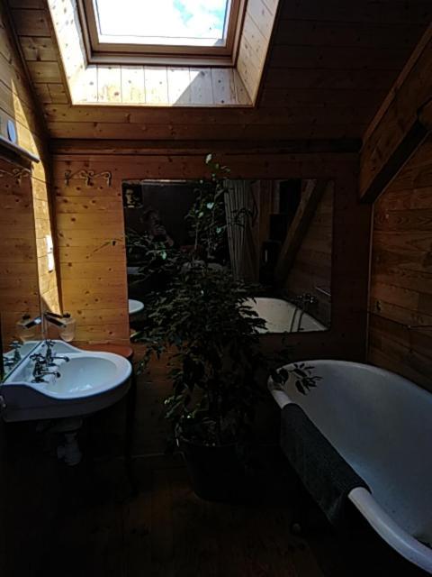 Au cœur de saint Agrève - Chambres d'hôtes Extérieur photo